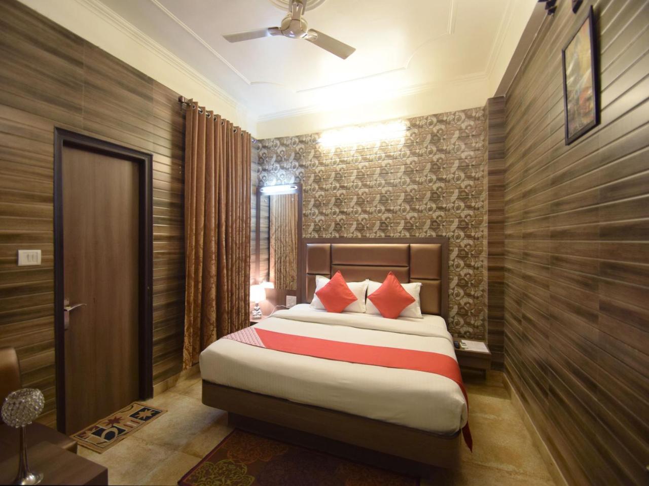 Oyo 5540 Etiler Hotel Katra  Exterior photo