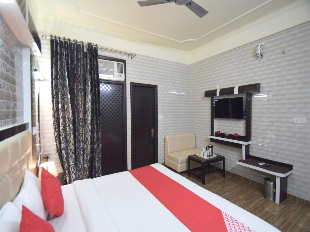 Oyo 5540 Etiler Hotel Katra  Exterior photo