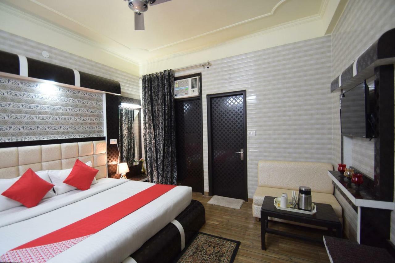 Oyo 5540 Etiler Hotel Katra  Exterior photo