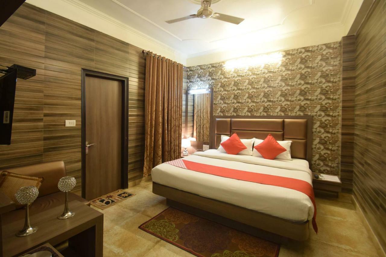 Oyo 5540 Etiler Hotel Katra  Exterior photo