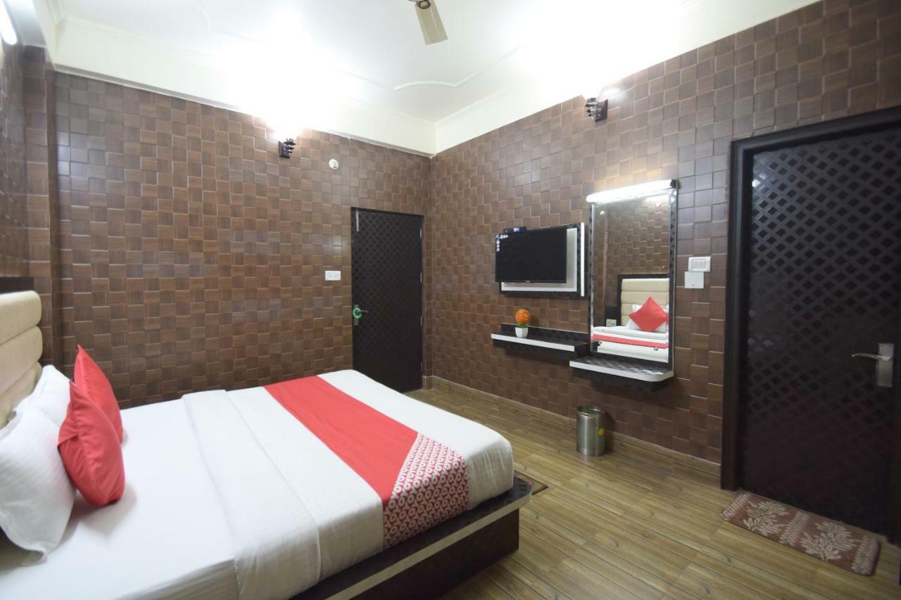 Oyo 5540 Etiler Hotel Katra  Exterior photo