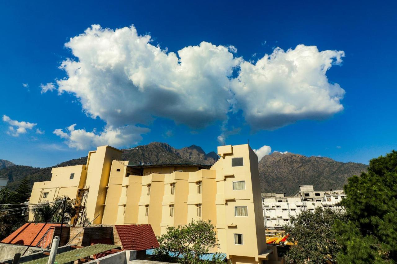 Oyo 5540 Etiler Hotel Katra  Exterior photo